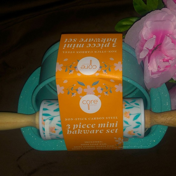 3 Piece Mini Bakeware Set - Brand New!! - Picture 2 of 3